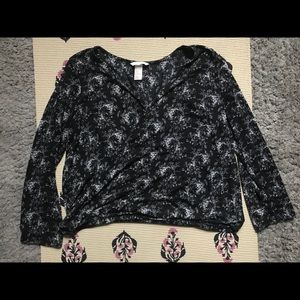 • H&M Flowy Top •